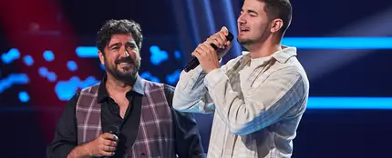 Antonio Orozco cumple el sueño de Carlos cantando juntos Entre sobras y sobras me faltas Antonio Orozco cumple el sueño de Carlos cantando juntos Entre sobras y sobras me faltas