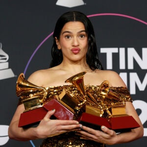 La cantante espa&ntilde;ola Rosal&iacute;a en los Latin Grammy 2022.