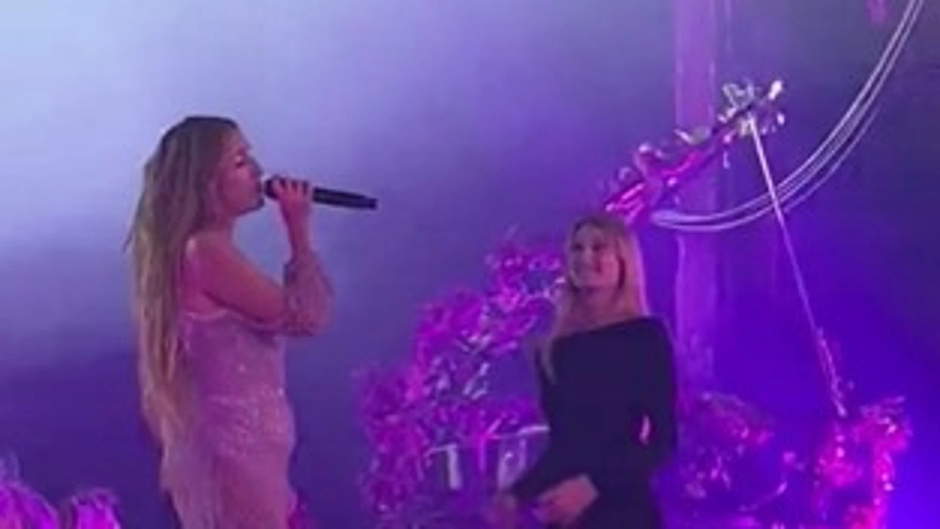 Belén Aguilera y Julieta estrenan en directo su colaboración 'Telma y Louise'