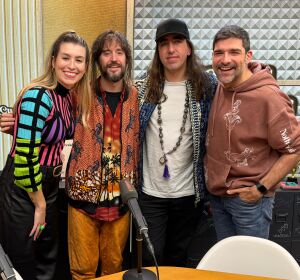 Crystal Fighters en Cuerpos especiales Crystal Fighters en Cuerpos especiales