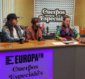 Crystal Fighters presenta su disco 'LIGHT+' y no descarta lanzar uno en castellano en el futuro Crystal Fighters presenta su disco 'LIGHT+' y no descarta lanzar uno en castellano en el futuro