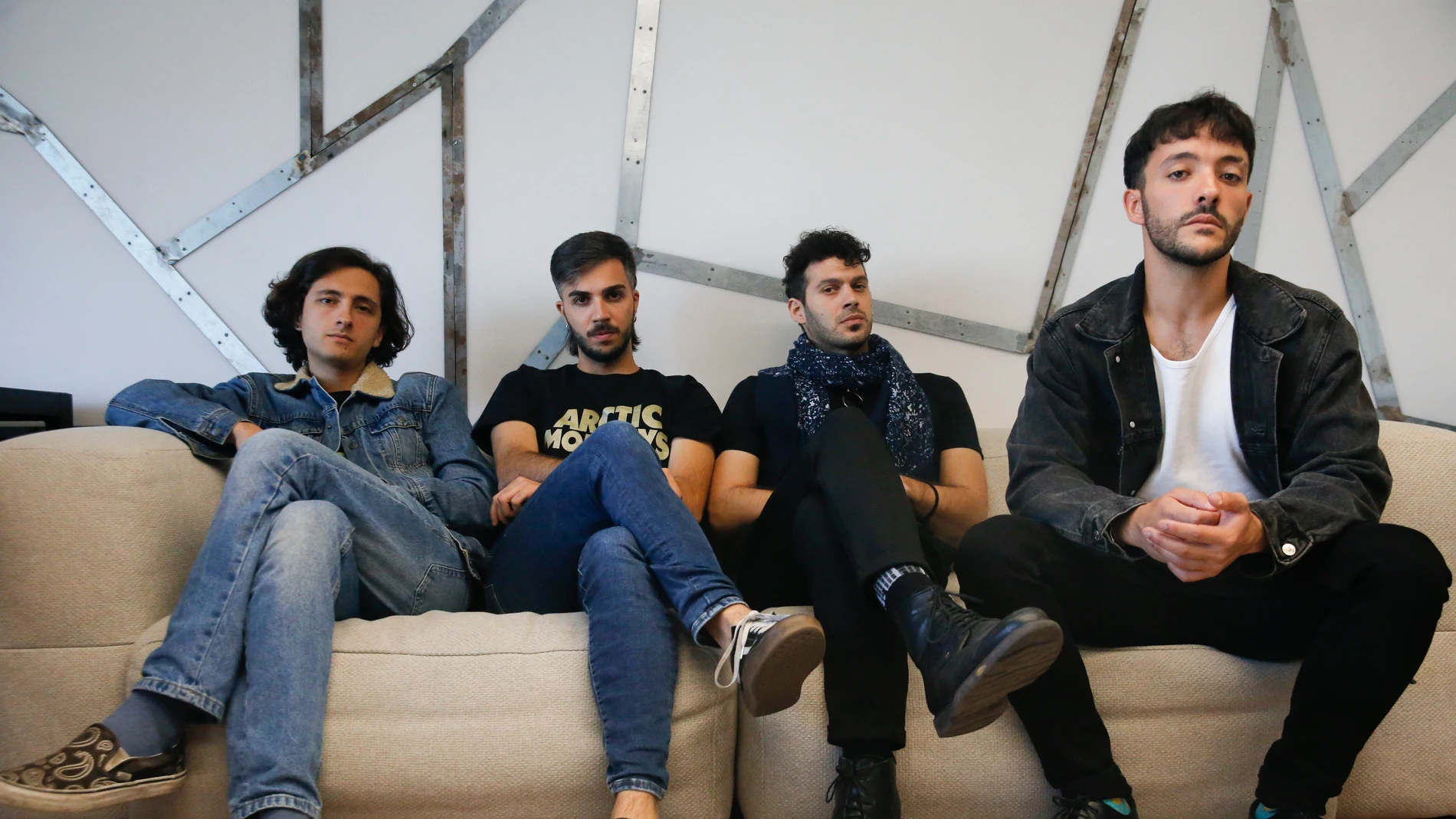La banda de rock Arde Bogotá, durante una entrevista por su nominación a los Latin Grammy.