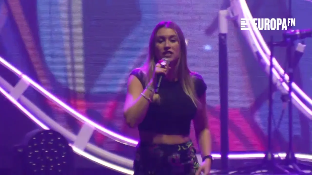 Eva Soriano irrumpe en el concierto de las Ginebras y canta en directo en el WiZink Center