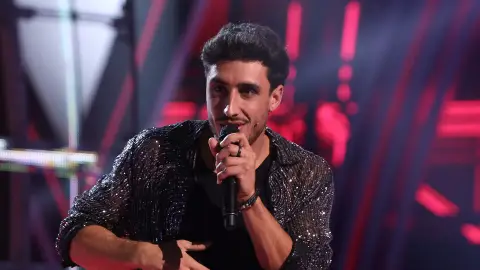 ¡Nos encanta! Miguel crea magia con su arte con Insurrección de Manolo García ¡Nos encanta! Miguel crea magia con su arte con Insurrección de Manolo García