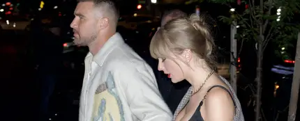 Taylor Swift y Travis Kelce pasean por Nueva York, en 2023. Taylor Swift y Travis Kelce pasean por Nueva York, en 2023.