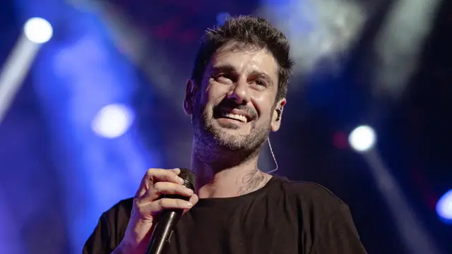 Melendi, durante un concierto en Starlite Festival en Marbella, en julio de 2023.