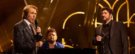 ¡Menudo arranque! Raphael, Pablo López y Antonio Orozco protagonizan una actuación inolvidable ¡Menudo arranque! Raphael, Pablo López y Antonio Orozco protagonizan una actuación inolvidable
