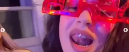 Rosalía lo da todo en su fiesta de Fin de Año 2023 Rosalía lo da todo en su fiesta de Fin de Año 2023