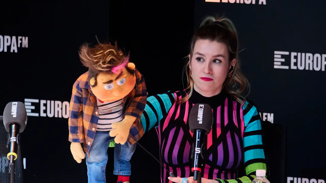 Eva Soriano con el Niño Paco, en el especial 500 programas de 'Cuerpos especiales'. Eva Soriano con el Niño Paco, en el especial 500 programas de 'Cuerpos especiales'.
