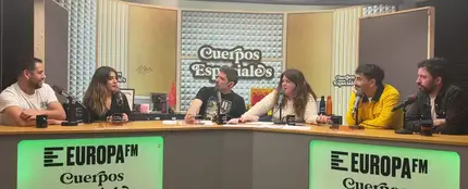 Carrera Blanca estrena en exclusiva en 'Cuerpos especiales' la canción 'Tom Hanks', una oda a la soltería Carrera Blanca estrena en exclusiva en 'Cuerpos especiales' la canción 'Tom Hanks', una oda a la soltería