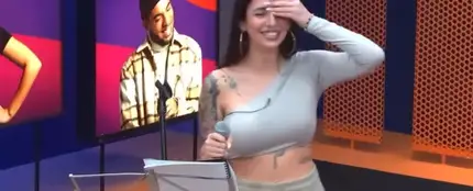 El eructo inesperado de Naiara (OT) ensayando 'Let's Get Loud' que ha provocado un ataque de risa a Lucas y Paul El eructo inesperado de Naiara (OT) ensayando 'Let's Get Loud' que ha provocado un ataque de risa a Lucas y Paul