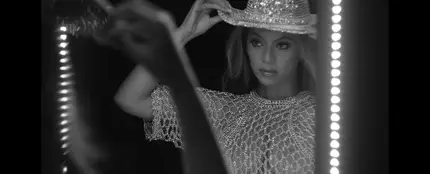 Beyoncé en el visualizer de '16 Carriages' Beyoncé en el visualizer de '16 Carriages'
