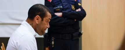 El exfutbolista Dani Alves durante un juicio en la Audiencia de Barcelona, a 5 de febrero de 2024, en Barcelona, Catalunya (España).