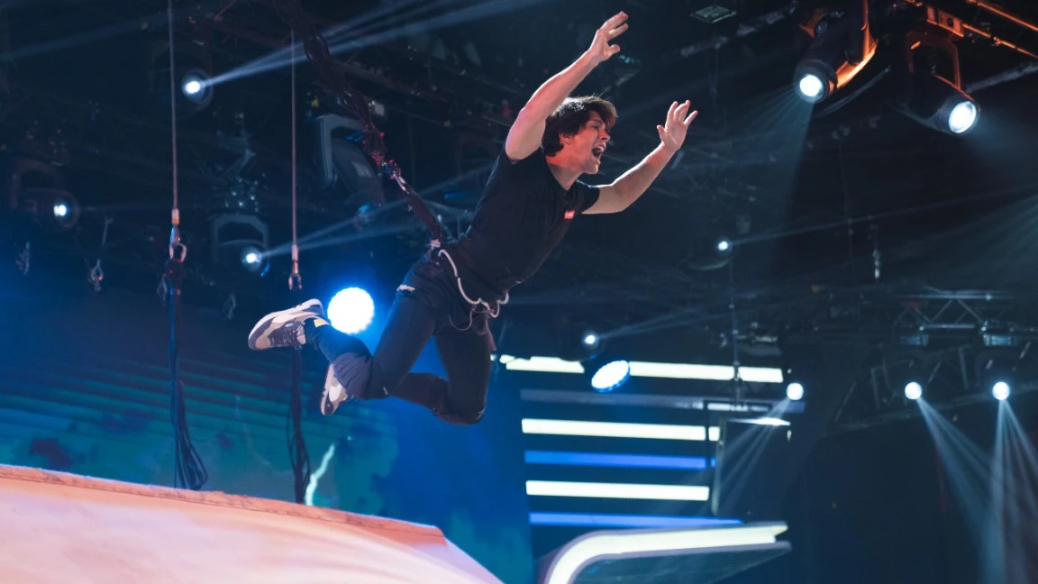 ¡Brutal! Pablo Castellano vuela con su coreografía con el bungee en El Desafío