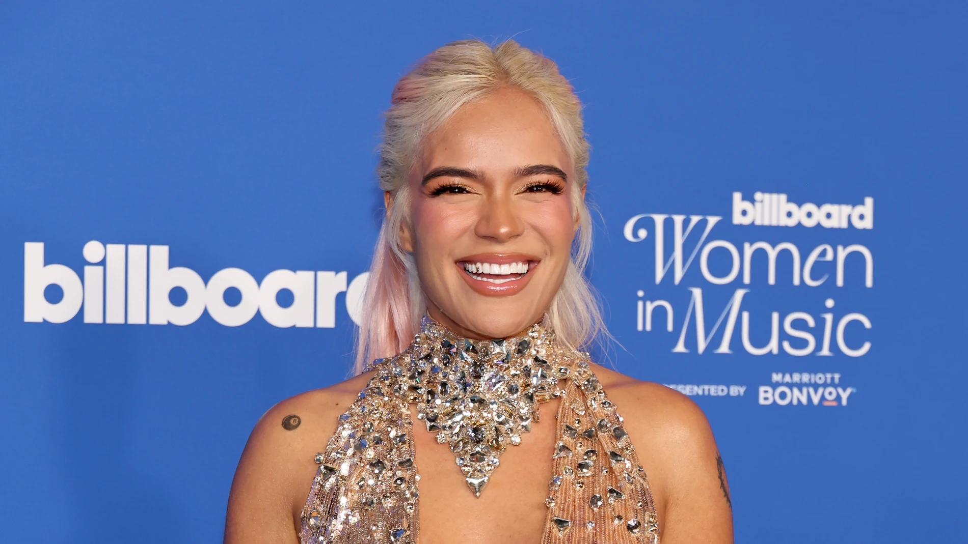 Karol G, Mujer del Año por Billboard: "No iba a permitir que ser mujer fuera un obstáculo o definiera mis capacidades" Karol G, Mujer del Año por Billboard: "No iba a permitir que ser mujer fuera un obstáculo o definiera mis capacidades"