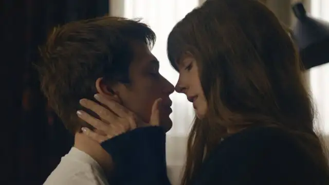 Anne Hathaway en el tráiler 'The Idea Of You'