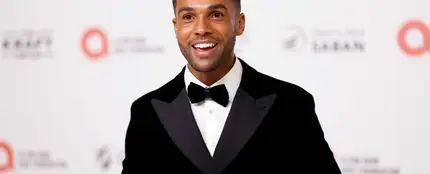 El incómodo vídeo de Lucien Laviscount durante el show de Shakira en Nueva York El incómodo vídeo de Lucien Laviscount durante el show de Shakira en Nueva York