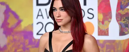 Dua Lipa disfruta de la noche madrileña junto a su novio Callum Turner bailando reggaeton Dua Lipa disfruta de la noche madrileña junto a su novio Callum Turner bailando reggaeton