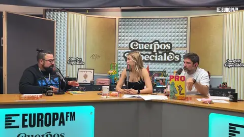 David Galán Galindo improvisa en 'Cuerpos especiales' un rap para ganar el Ondas automático David Galán Galindo improvisa en 'Cuerpos especiales' un rap para ganar el Ondas automático