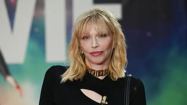Courtney Love, en la presentación de 'Moonage Daydream' en Londres en 2022.