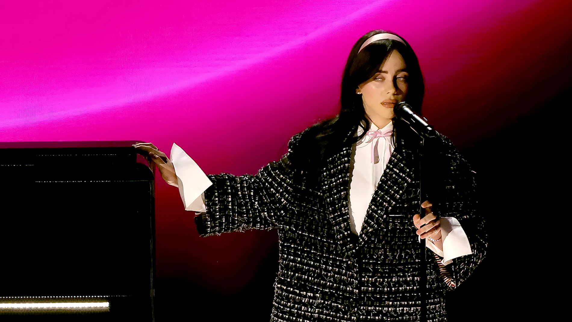 Billie Eilish, en los premios Oscar 2024. Billie Eilish, en los premios Oscar 2024.