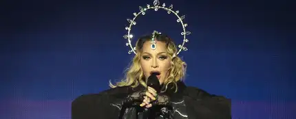 Madonna durante el concierto en Copacabana Madonna durante el concierto en Copacabana