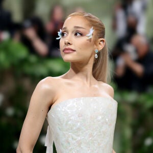 Ariana Grande en la MET Gala 2024