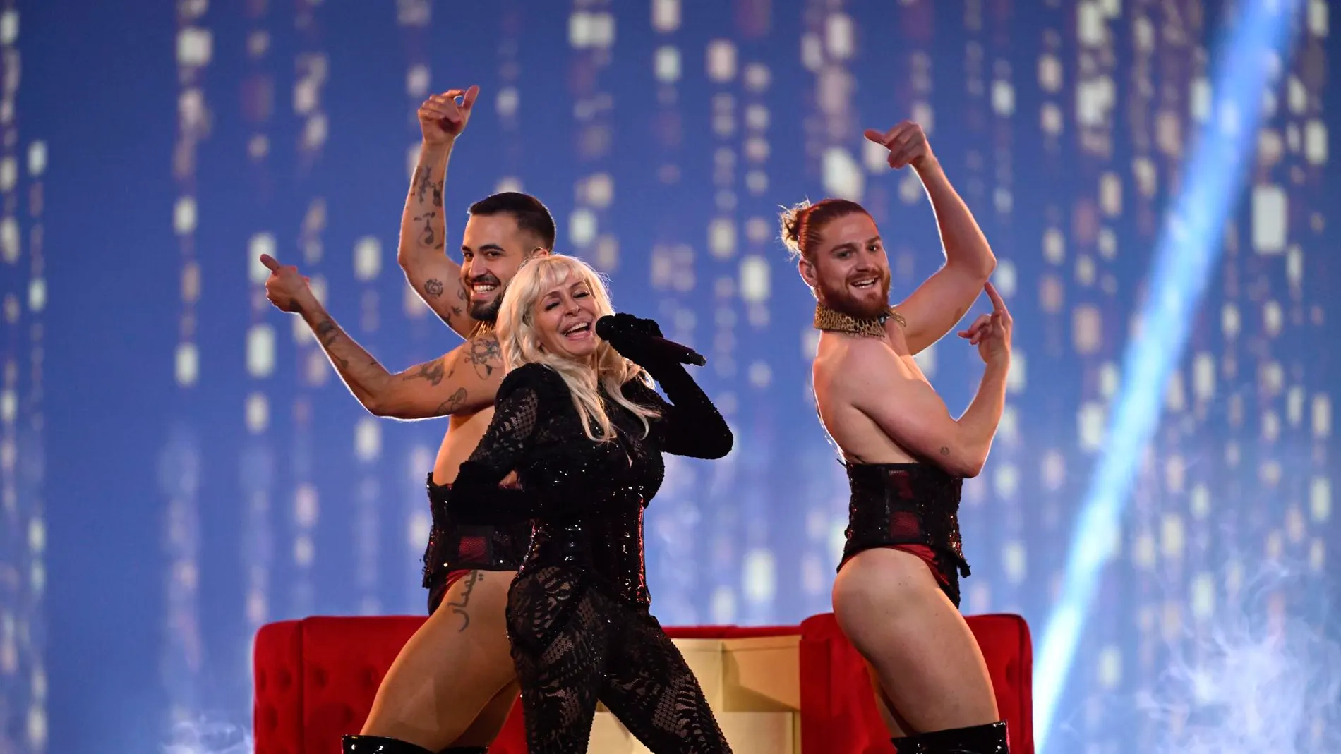 Nebulossa brilla en el Jury Show de la Gran Final de Eurovisión 2024.