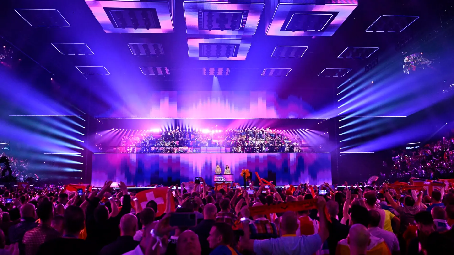 Malin Akerman y Petra Mede, presentadoras de Eurovisión 2024. Malin Akerman y Petra Mede, presentadoras de Eurovisión 2024.