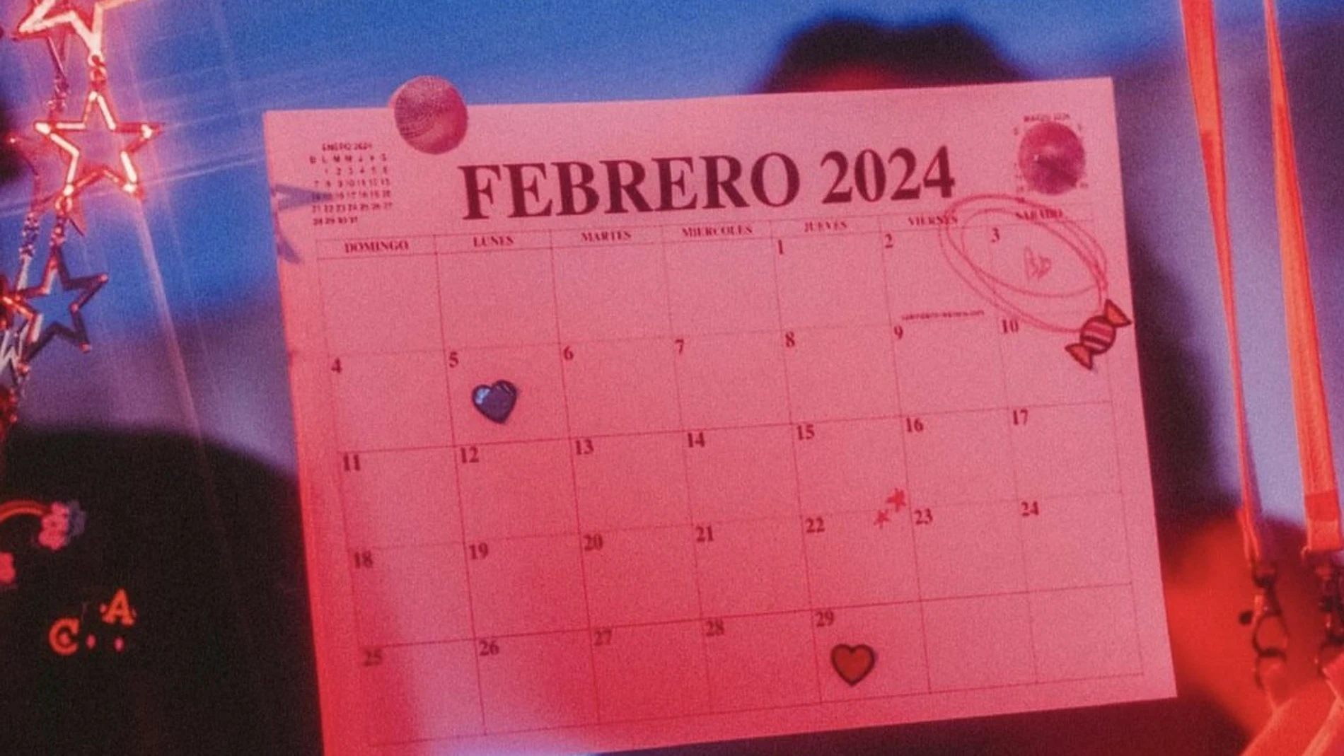 Portada del segundo single de Chiara Oliver, '3 de febrero' Portada del segundo single de Chiara Oliver, '3 de febrero'