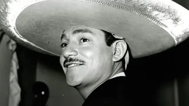 Javier Solís