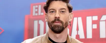 Adrián Lastra en el photocall de 'El Desafío' Adrián Lastra en el photocall de 'El Desafío'