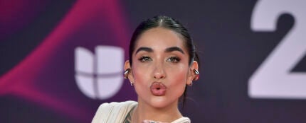 María Becerra posa en los Latin Grammy 2023