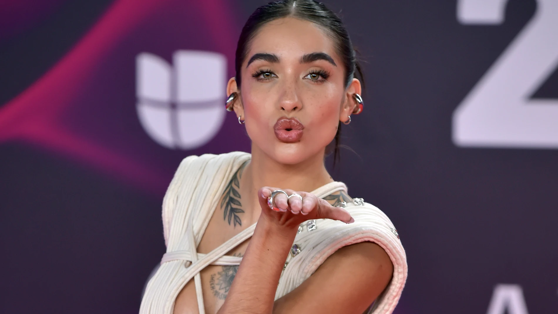 María Becerra posa en los Latin Grammy 2023 María Becerra posa en los Latin Grammy 2023