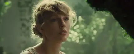 Taylor Swift en el videoclip de 'cardigan' Taylor Swift en el videoclip de 'cardigan'