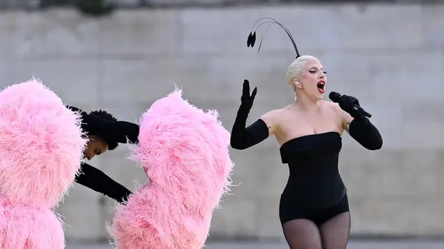 Lady Gaga en su actuación para la apertura de los Juegos Olímpicos 2024