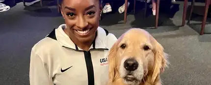 Simone Biles y Beacon Simone Biles y Beacon