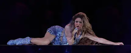 Shakira durante su actuación en la Copa América Shakira durante su actuación en la Copa América