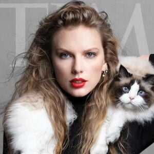 Taylor Swift en la portada de la revista Time con su gato Benjamin Button 