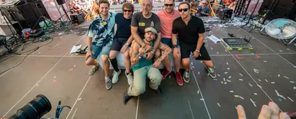 La banda jienense Supersubmarina, a la que un grave accidente de tráfico ha apartado desde hace años de los escenarios, reaparece este viernes en el festival Sonorama en Aranda de Duero (Burgos) La banda jienense Supersubmarina, a la que un grave accidente de tráfico ha apartado desde hace años de los escenarios, reaparece este viernes en el festival Sonorama en Aranda de Duero (Burgos)