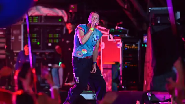 Chris Martin, vocalista de Coldplay, en el Glastonbury Festival