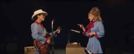 Bruno Mars y Lady Gaga en el videoclip de 'Die With A Smile' Bruno Mars y Lady Gaga en el videoclip de 'Die With A Smile'