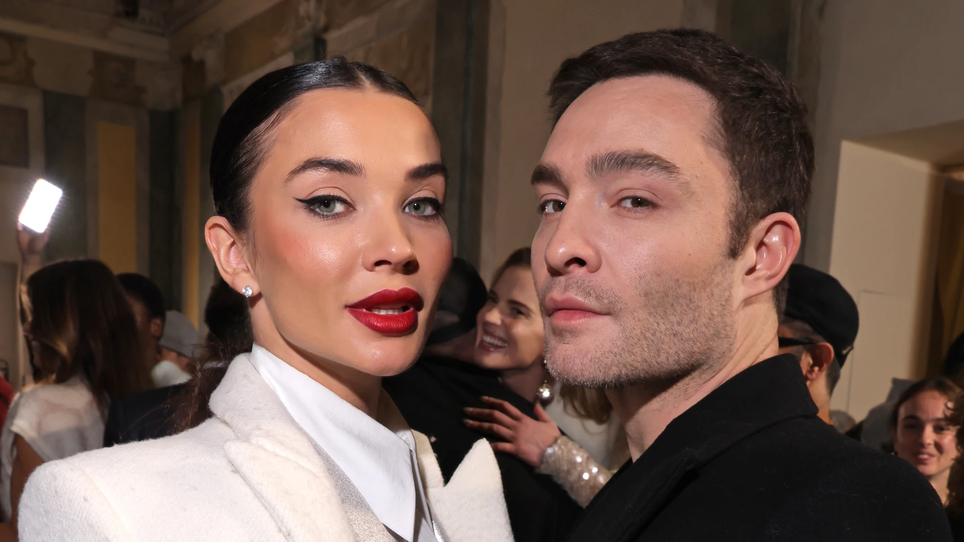 Ed Westwick y Amy Jackson Ed Westwick y Amy Jackson