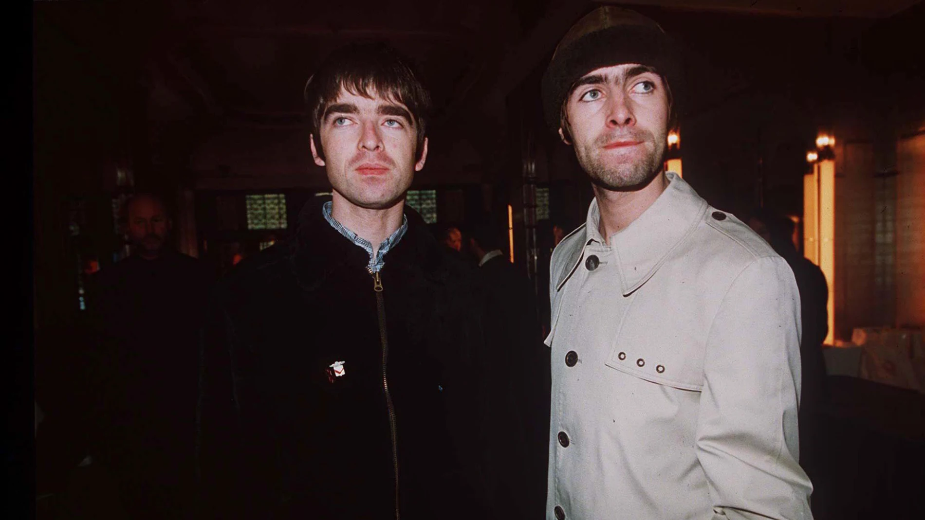 Noel y Liam Gallagher, de Oasis, en 1995  Noel y Liam Gallagher, de Oasis, en 1995