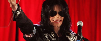 Michael Jackson durante la rueda de prensa de presentación de This is It.
