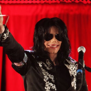 Michael Jackson durante la rueda de prensa de presentación de This is It.