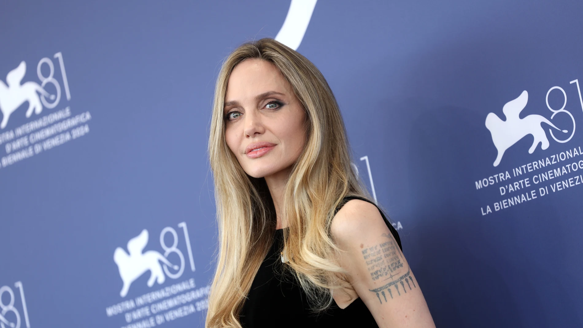 Angelina Jolie en el Festival de Cine de Venecia  Angelina Jolie en el Festival de Cine de Venecia