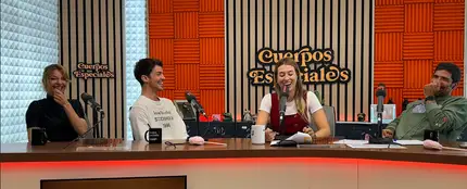 Nawja Nimri y Manu Ríos en Cuerpos especiales Nawja Nimri y Manu Ríos en Cuerpos especiales