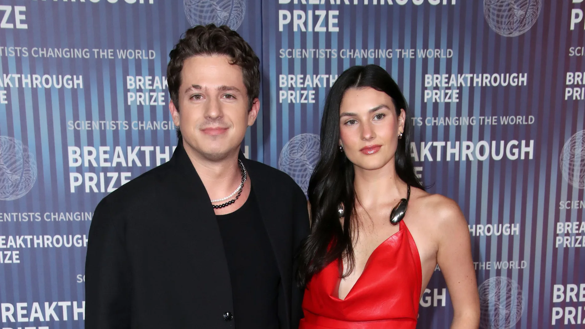 Charlie Puth y Brooke Sansone Charlie Puth y Brooke Sansone