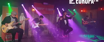 Shinova en Showcase Europa FM Shinova en Showcase Europa FM